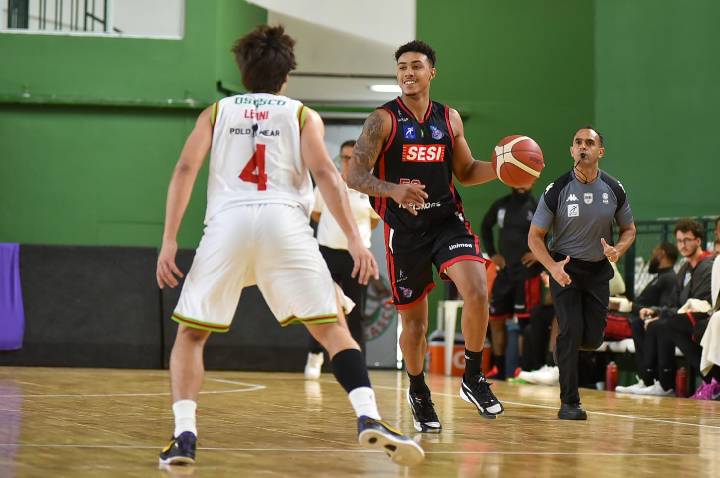 Franca vence Osasco com placar centenário na estreia do NBB