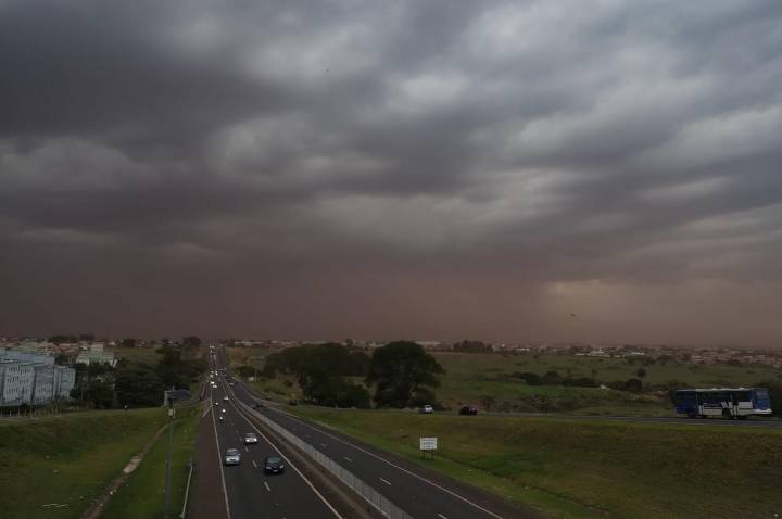 Frente fria traz temporais e queda de temperatura neste fim de semana