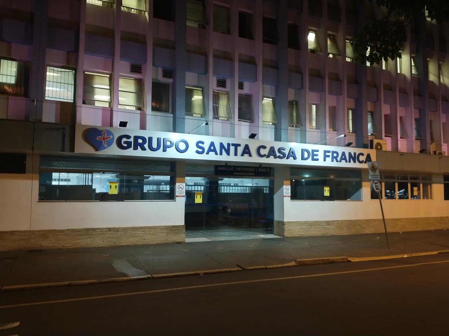 Polícia procura agressor que deu pauladas na cabeça de adolescente