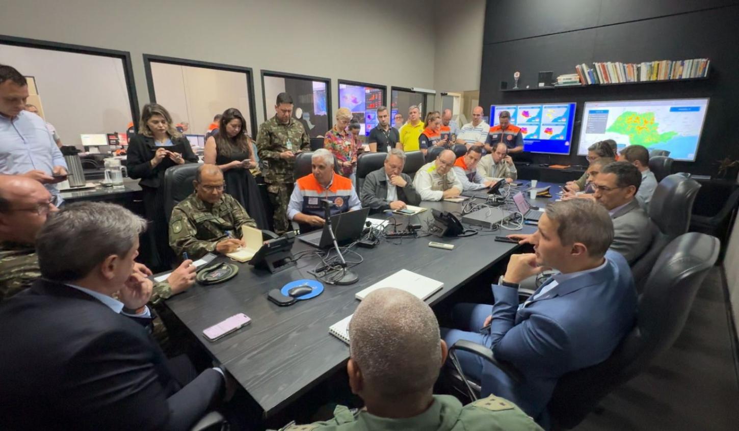 Aeronaves serão usadas para combater incêndios na região