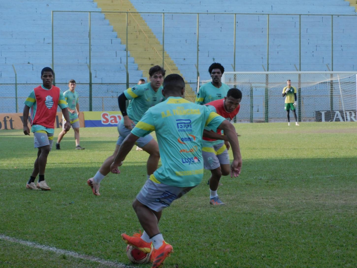 Francana precisa só de um empata para se classificar para as oitavas de final