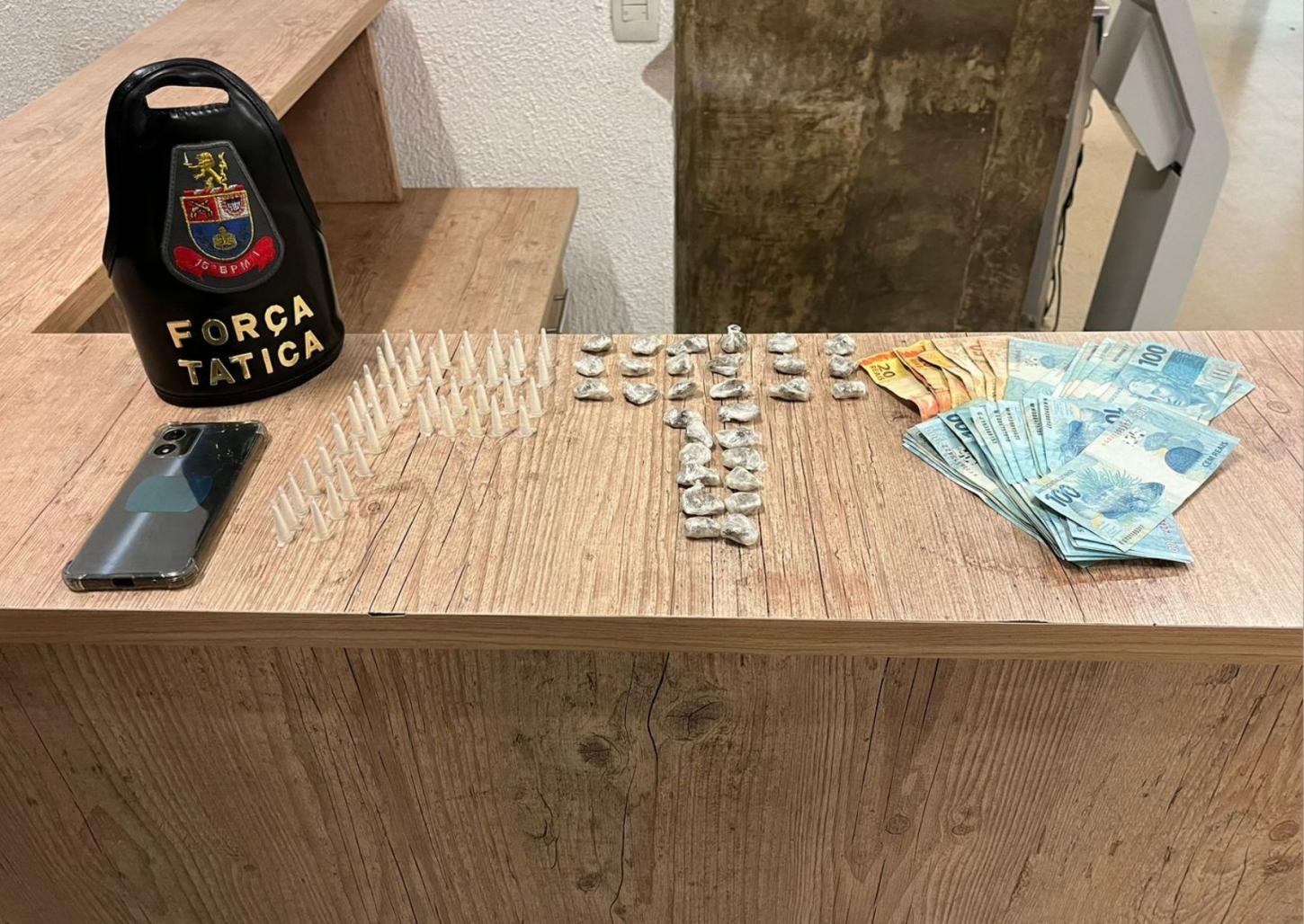 Após denúncia, policiais da Força Tática prendem traficante na Vila Aparecida