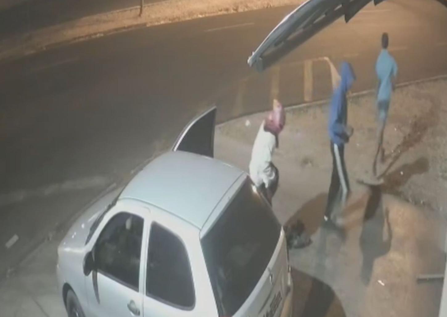 Bandidos arrombam açougue, furtam carnes e deixam prejuízo de R$ 10 mil