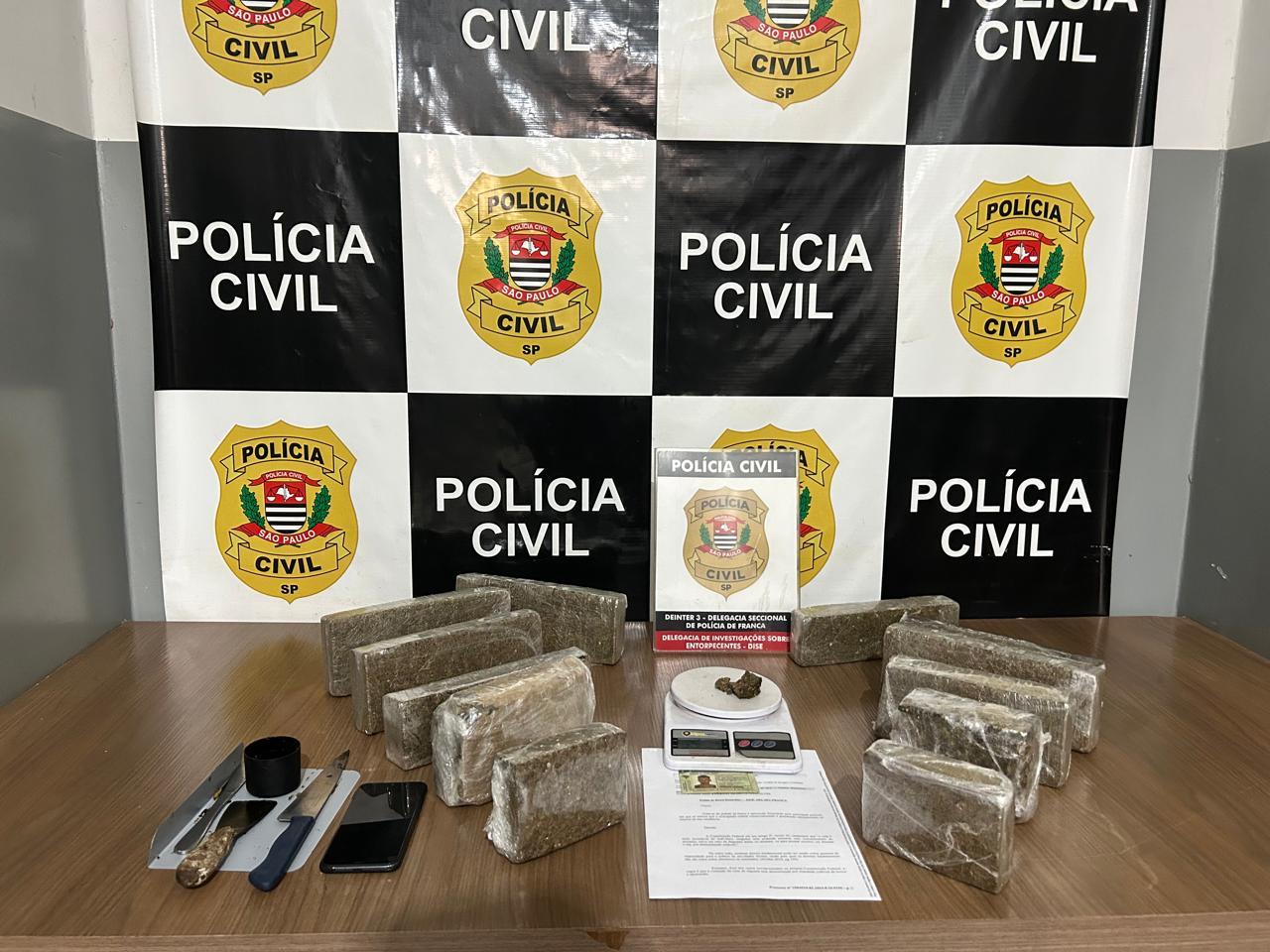 DISE prende traficante com 12 tijolos de maconha no Jardim Paulistano