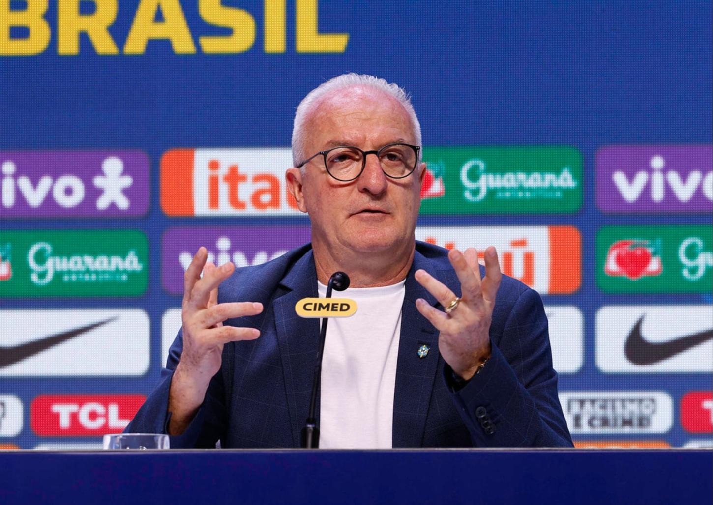 Dorival anuncia atletas convocados para confrontos contra Chile e Peru