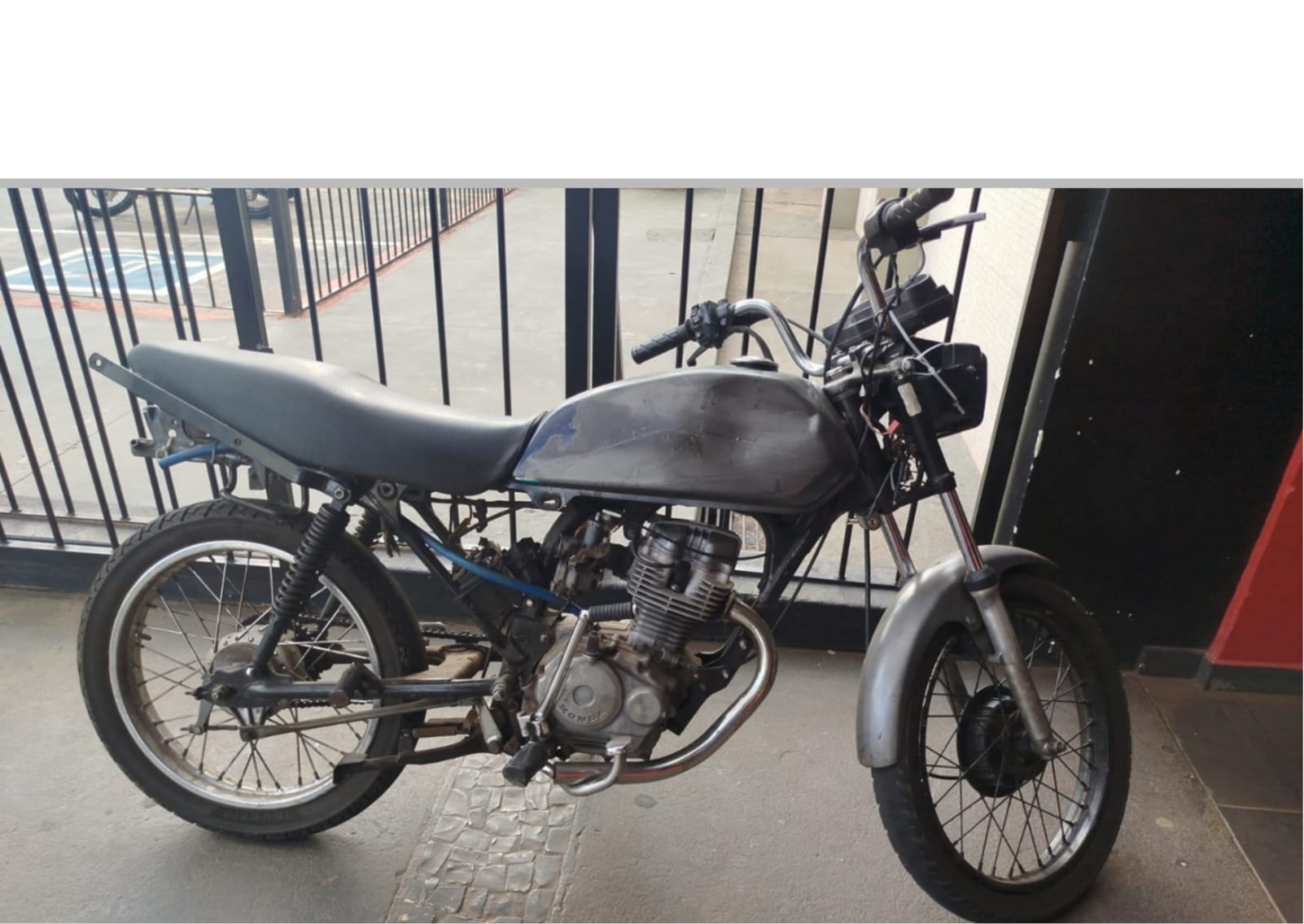 Adolescente compra moto adulterada pela internet e acaba na delegacia