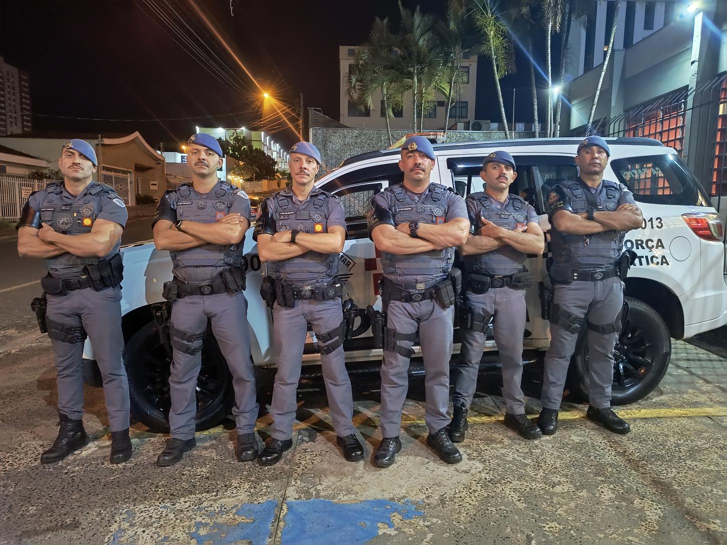 Policiais da Força Tática de Franca prendem traficantes em Batatais