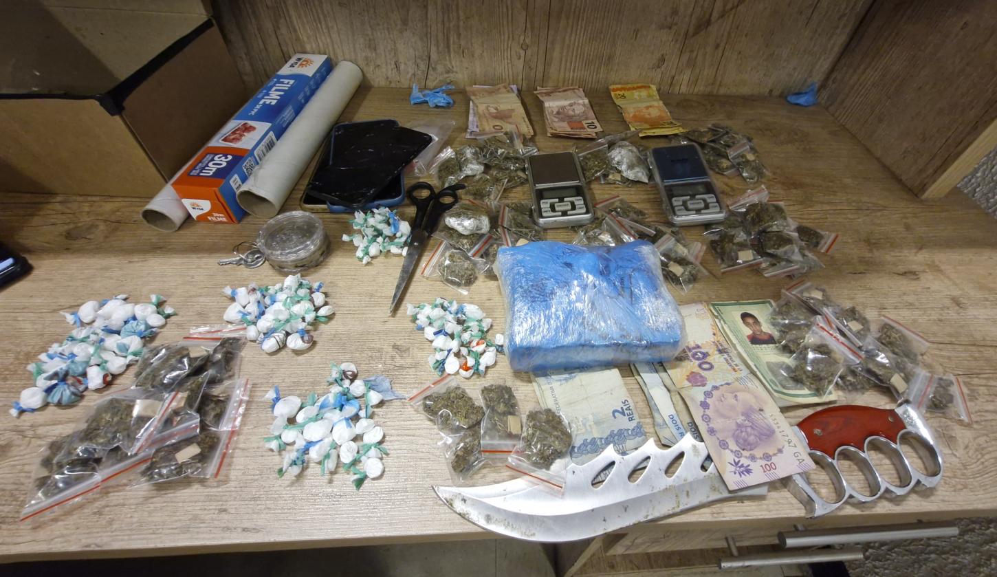 Traficante é preso pela Polícia Militar em apartamento no City Petrópolis