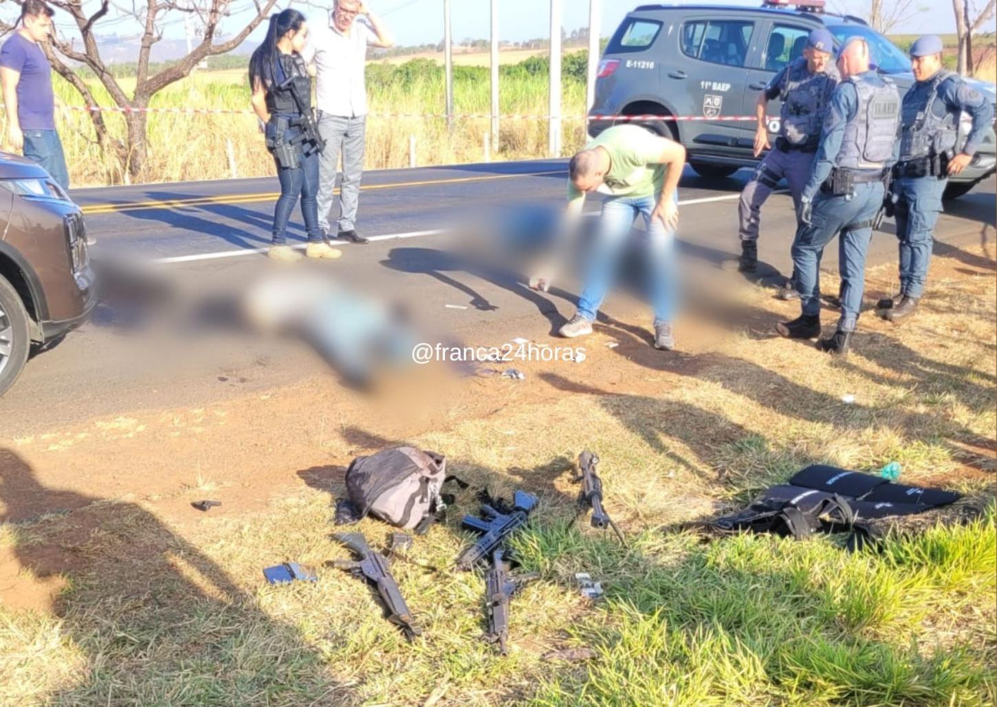 Três suspeitos de roubar carro-forte e policial são mortos em tiroteio