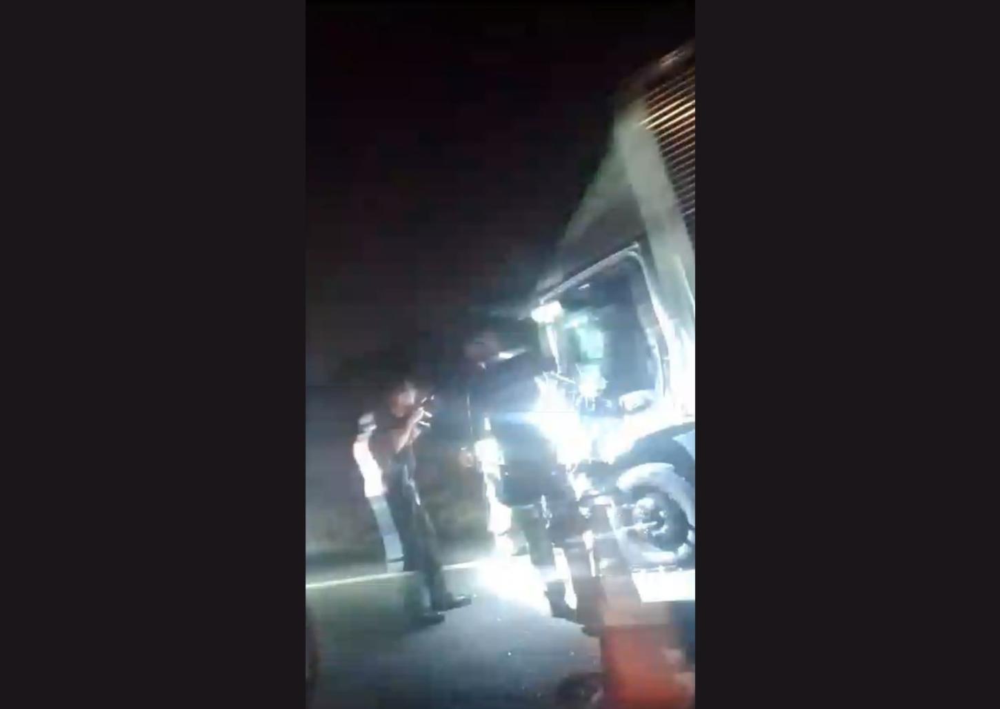 Colisão entre caminhões deixa homem ferido na rodovia Cândido Portinari