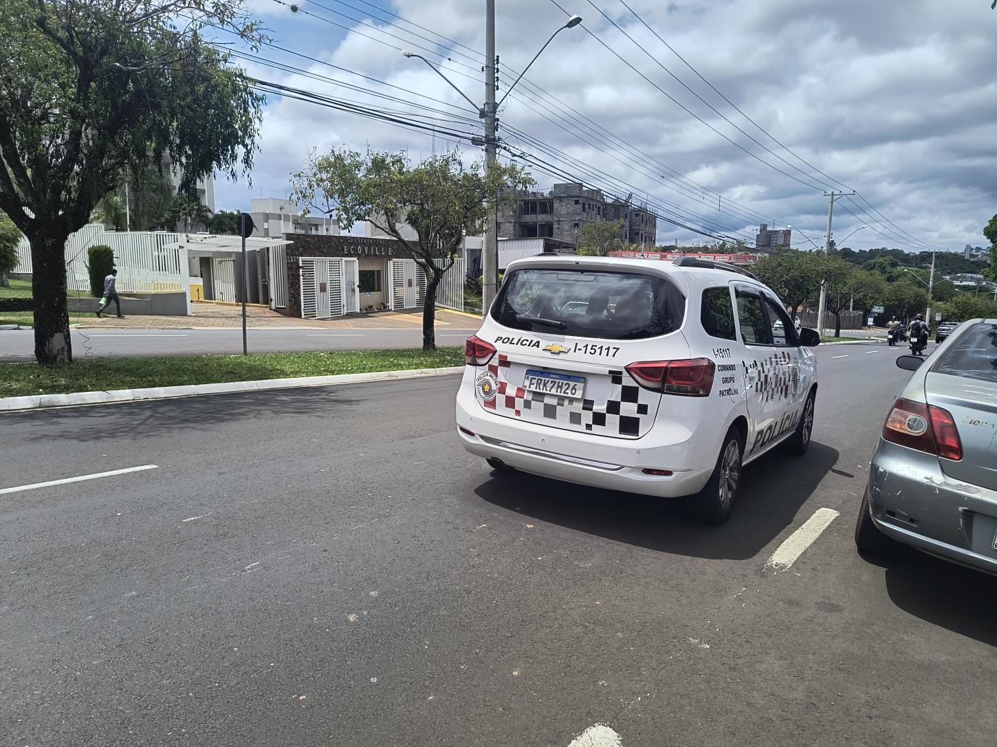 Homem tenta matar a ex-mulher em condomínio na zona sul de Franca