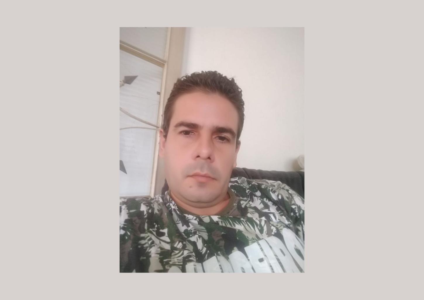 Homem com câncer nos testículos reclama da demora para conseguir cirurgia