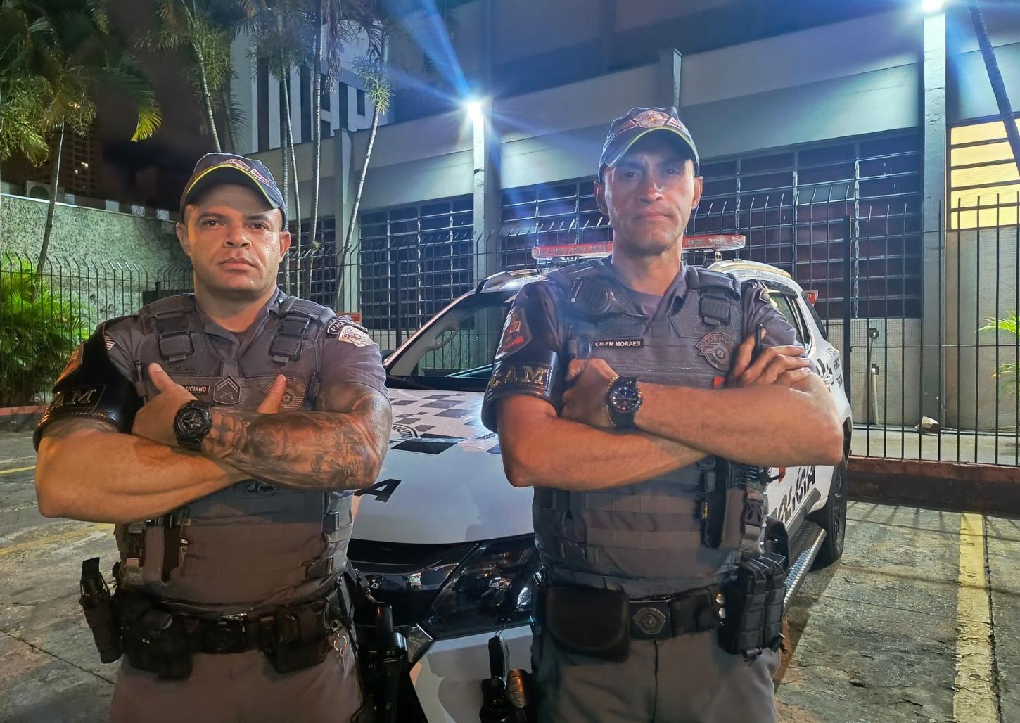 Policiais da Rocam prendem dois traficantes no São Joaquim