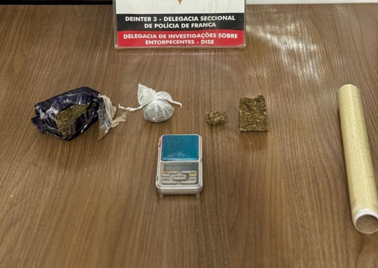 DISE e Polícia Ambiental apreendem drogas e resgatam pássaros