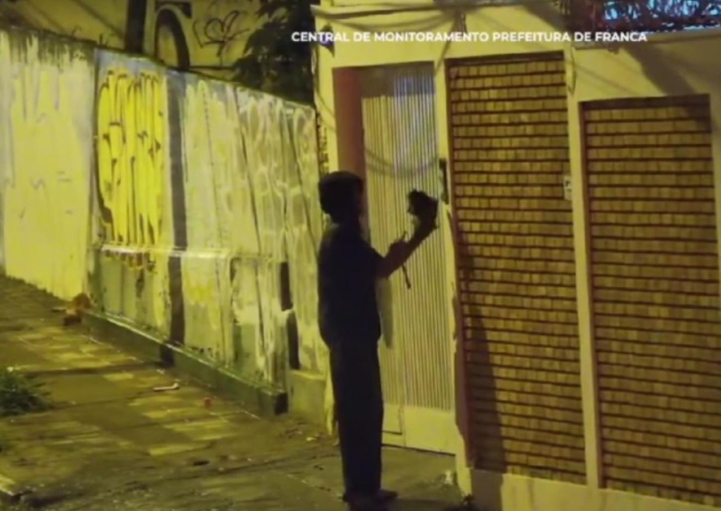 GCM prende homem que furtava interfones no Centro de Franca