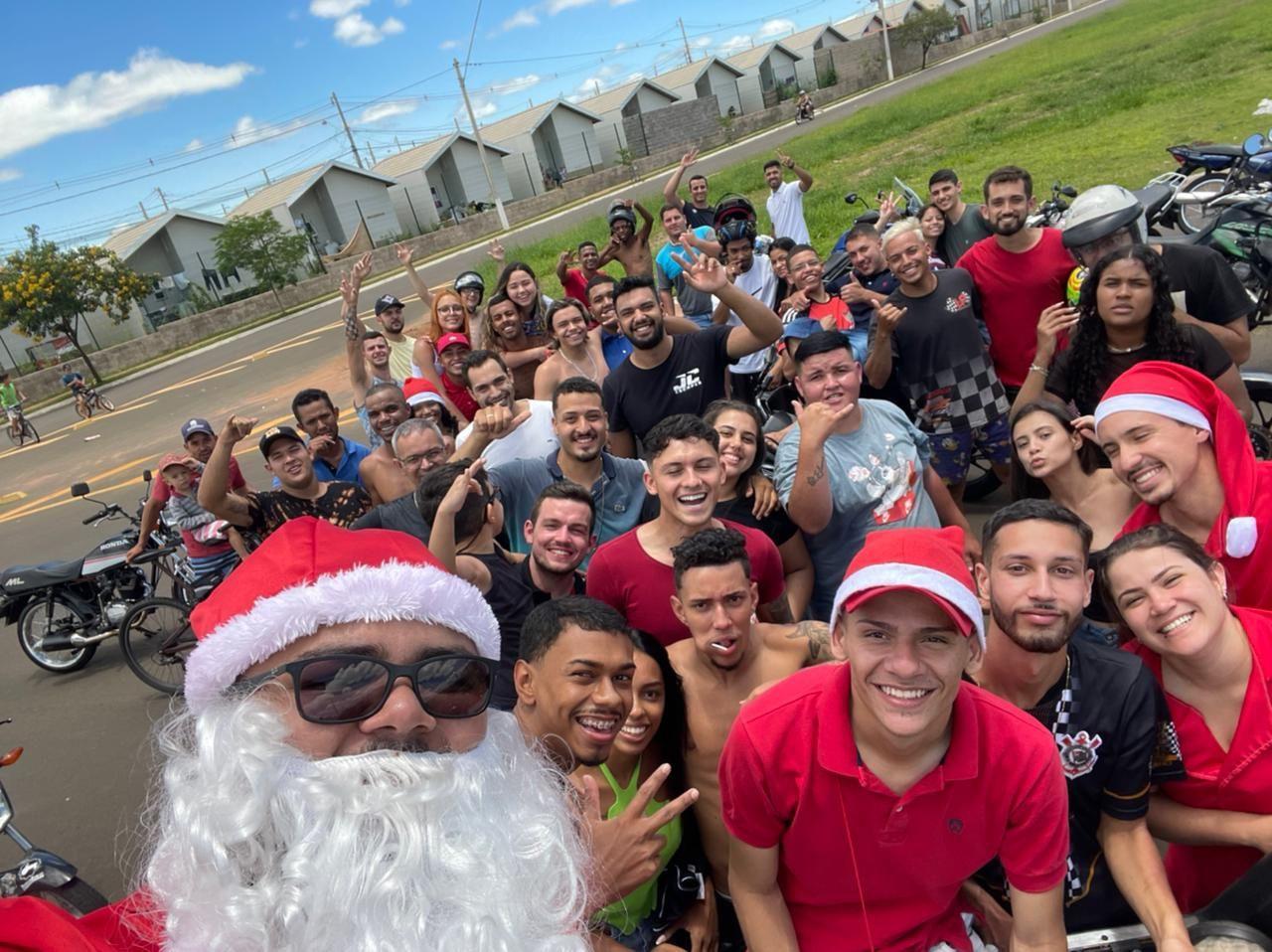 Grupo pede doação de doces e balas para serem distribuídos no Natal