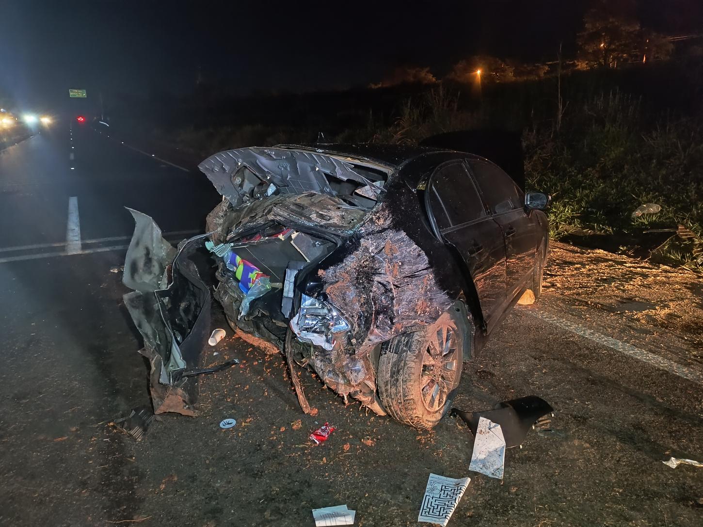 Capotamento na rodovia Cândido Portinari deixa 4 pessoas feridas