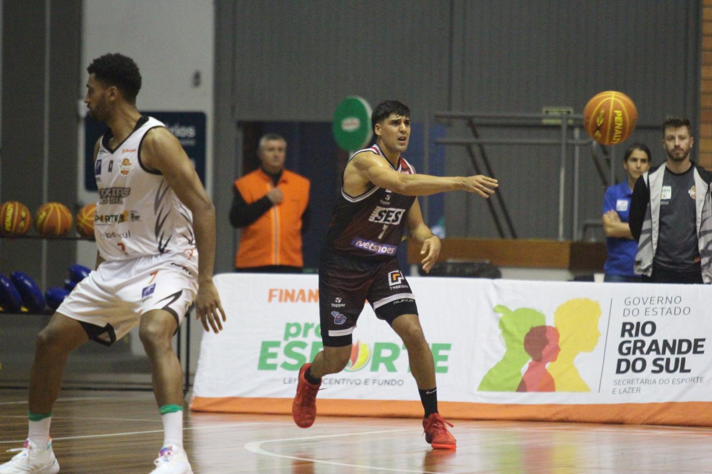 Franca Basquete vence Caxias do Sul fora de casa em partida acirrada