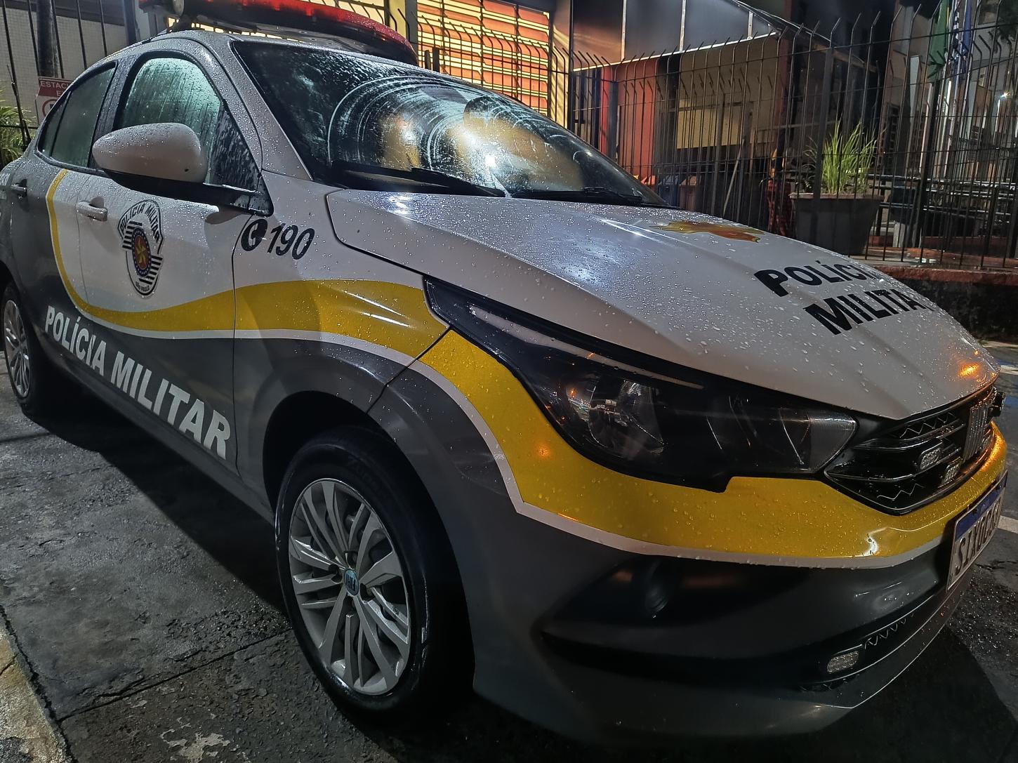 Homem é preso pela PM Rodoviária com documento falso na Fábio Talarico