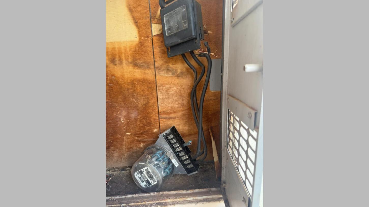 Tentativa de furto nos Correios deixa bairro sem energia elétrica