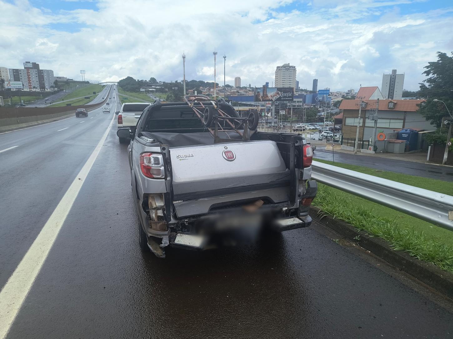 Três veículos se envolvem em acidente na rodovia Cândido Portinari