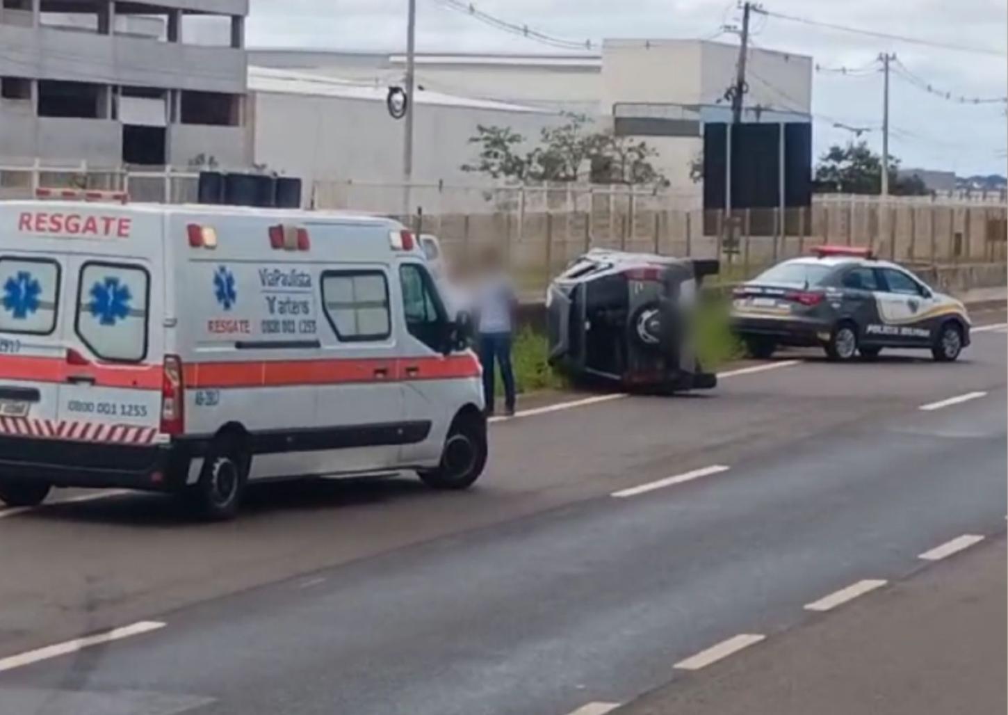 Capotamento na rodovia Cândido Portinari deixa homem ferido
