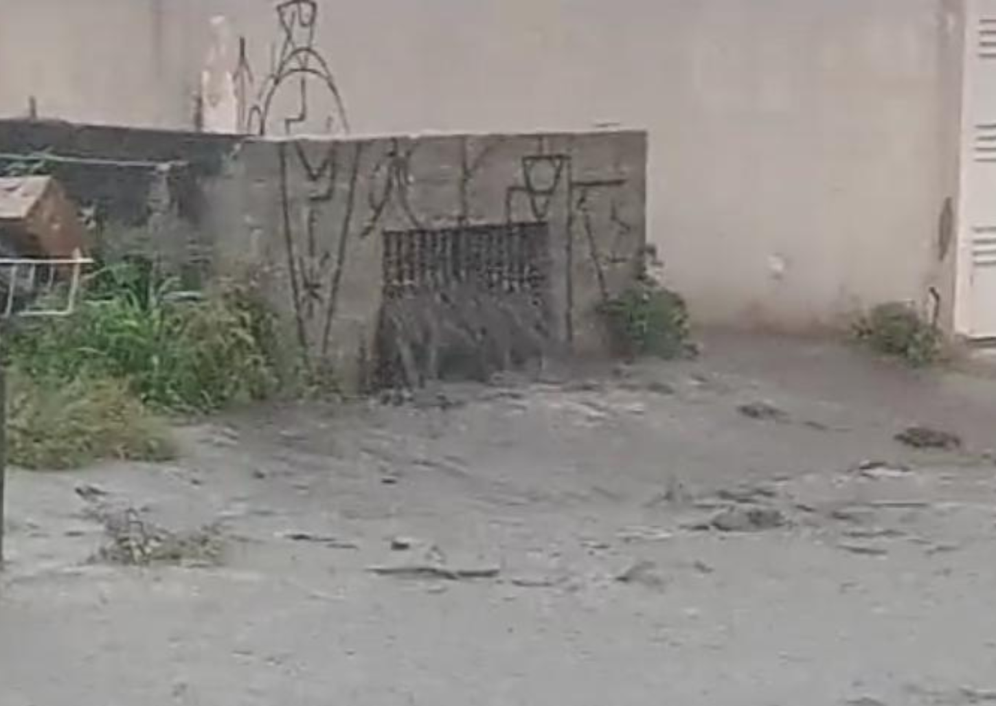 Moradores do Palmeiras cobram providências da prefeitura sobre alagamentos no bairro