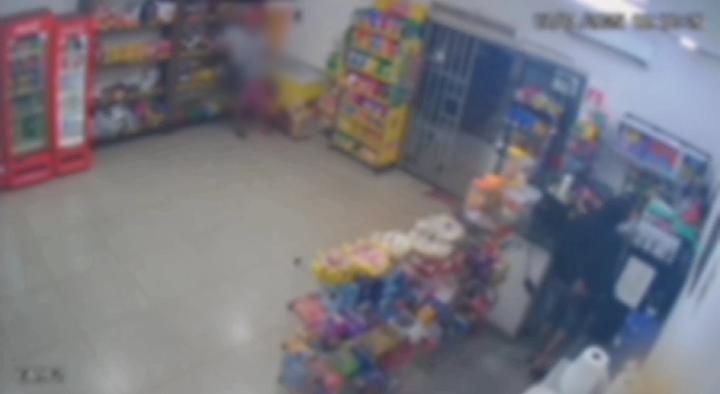 Ladrão assalta loja de conveniência, rouba R$ 400 e é preso pela PM
