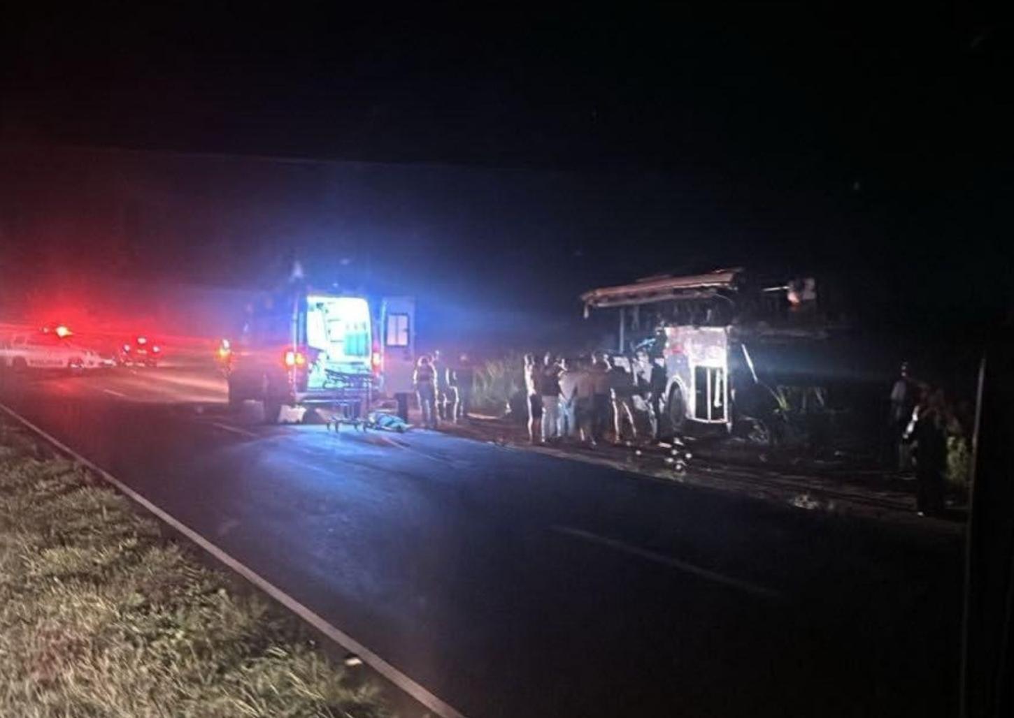 Após tragédia, prefeitura muda rota de ônibus e cancela carnaval