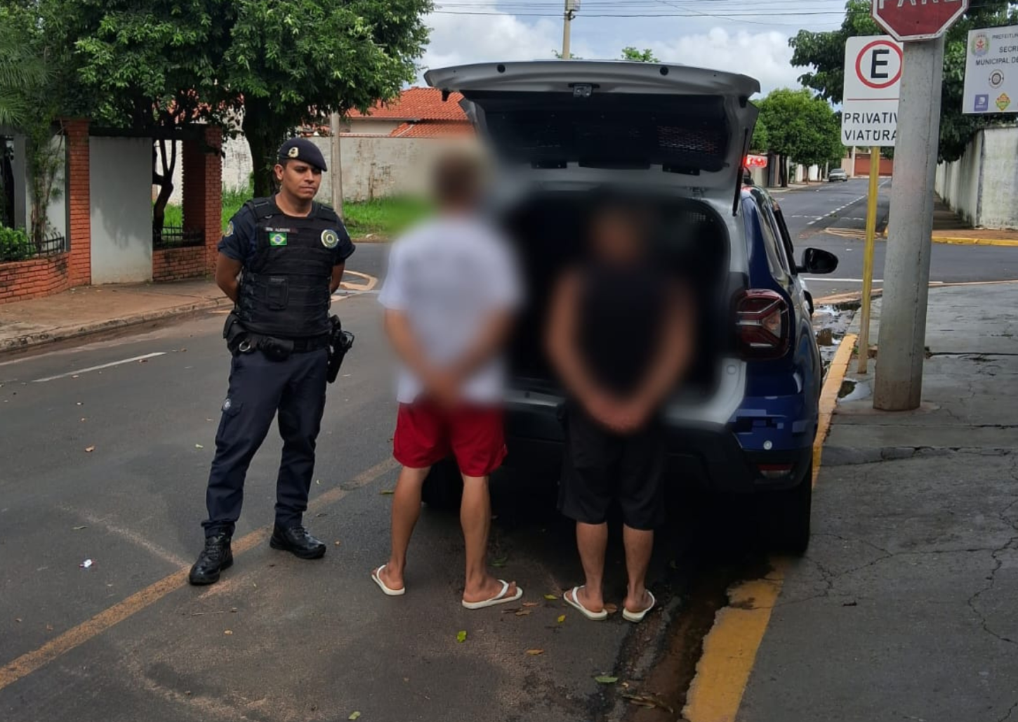 Dupla é presa pela GCM após furtar bolsa em banheiro da praia de Rifaina
