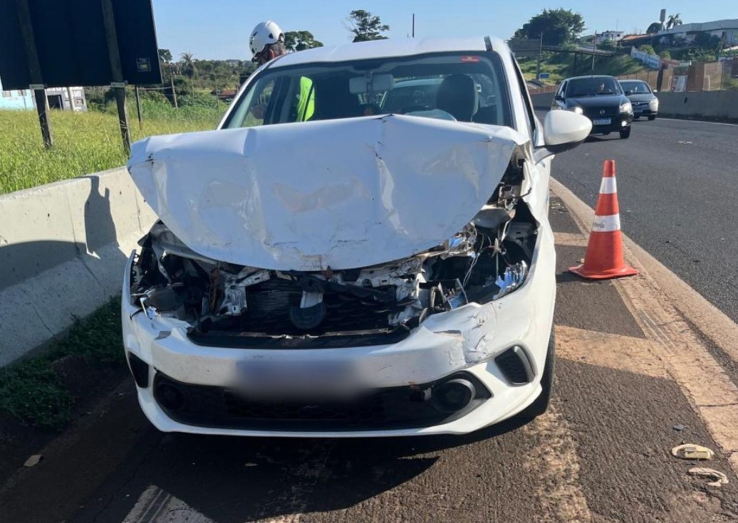 Engavetamento na rodovia Cândido Portinari deixa trânsito lento