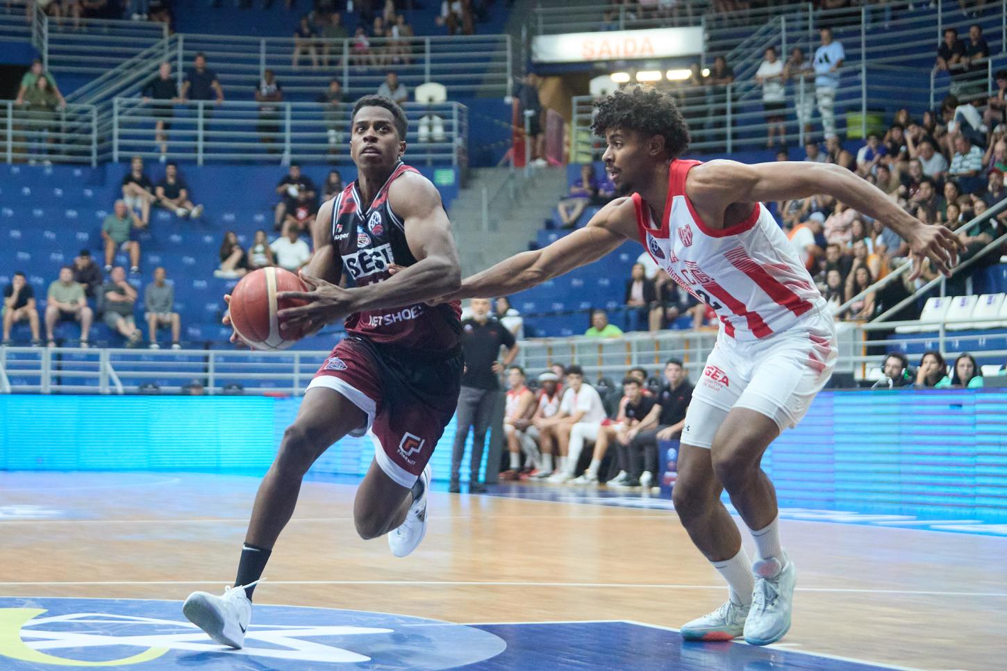 Franca vence o Instituto de Córdoba e garante o 1° Lugar do grupo D da Bcla