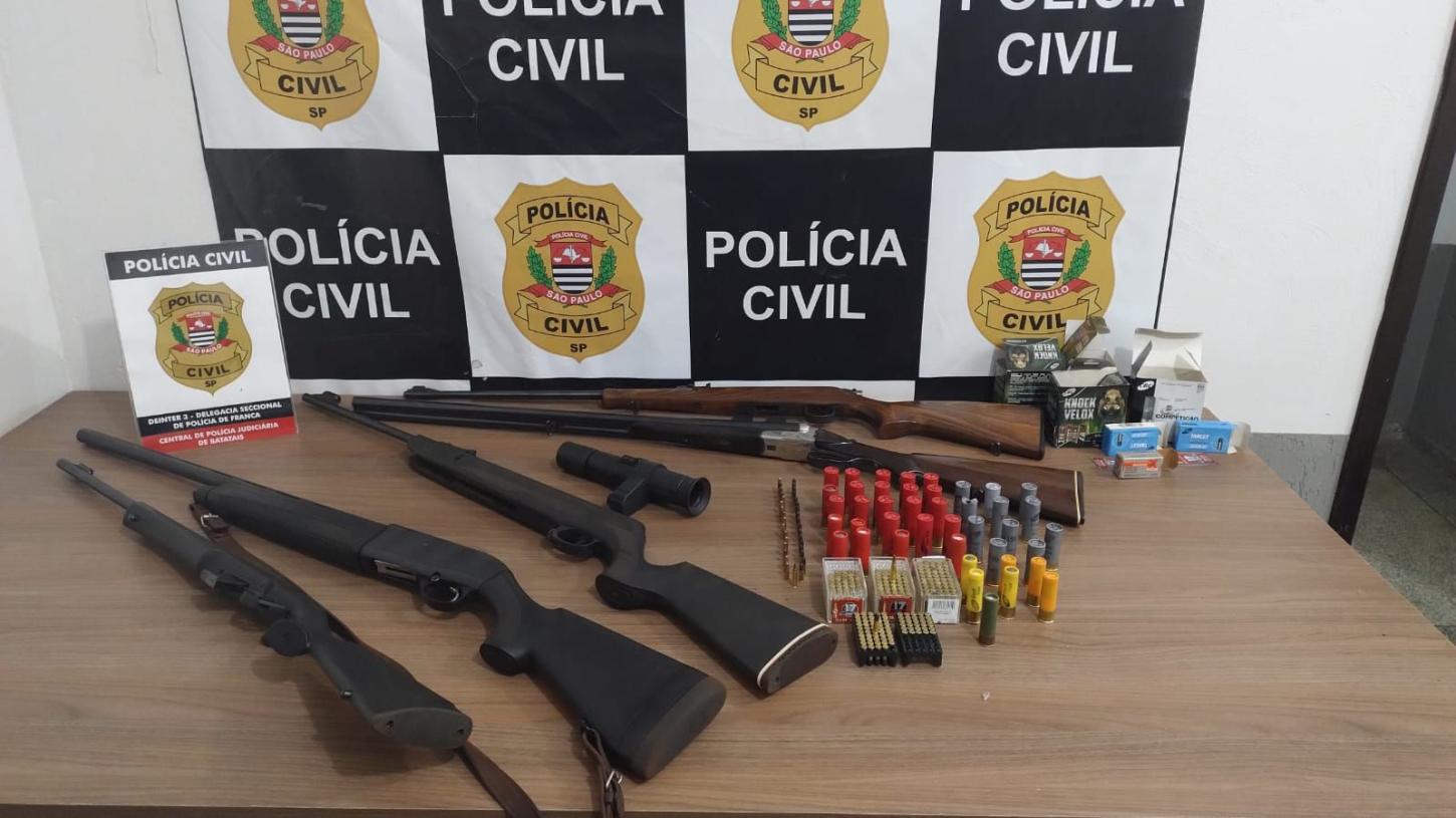 Policiais civis localizam cinco armas na região de Franca