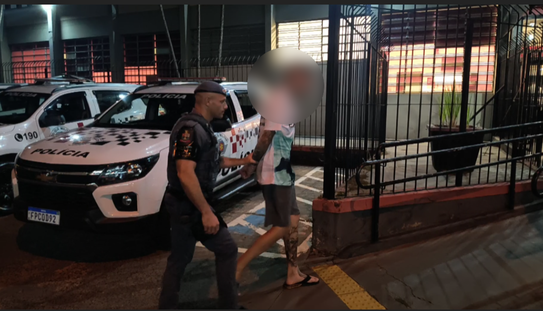 Dono de barbearia é preso pela Força Tática por tráfico de drogas