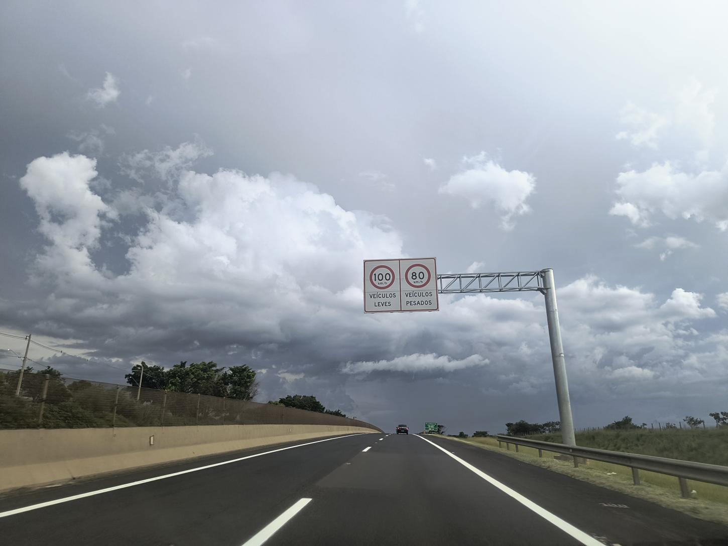 Trecho em obras: Via Paulista pede mais atenção dos motoristas na Portinari