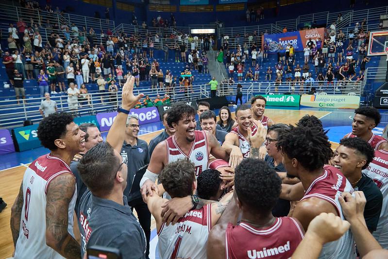 Franca vence o Quimsa no Pedrocão e garante vaga para semifinal da BCLA