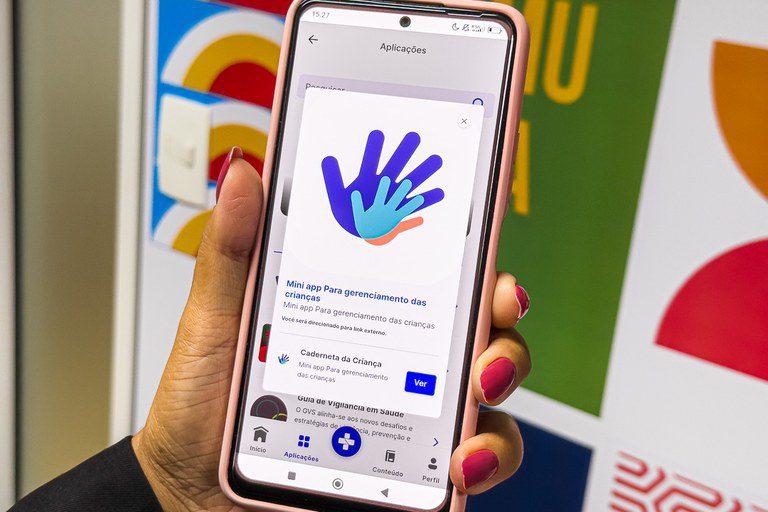 App Meu SUS Digital disponibiliza Caderneta de Saúde da Criança