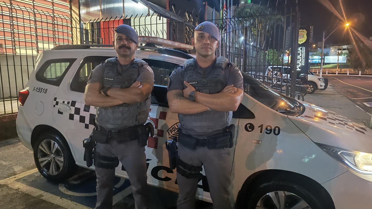 Homem tenta atropelar a ex-mulher em Cristais Paulista e é preso pela PM