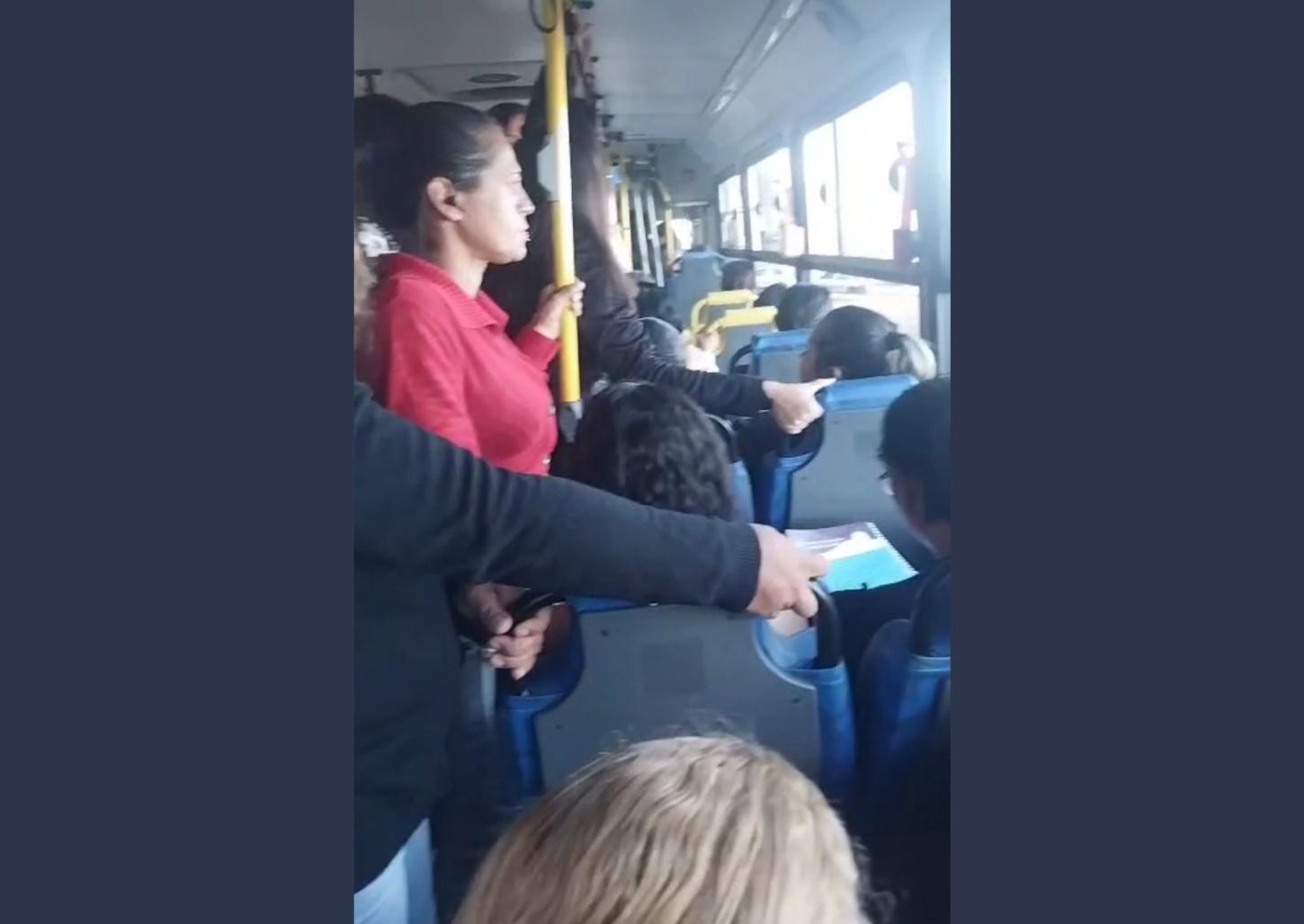 Moradores do City Petrópolis reclamam de superlotação em ônibus