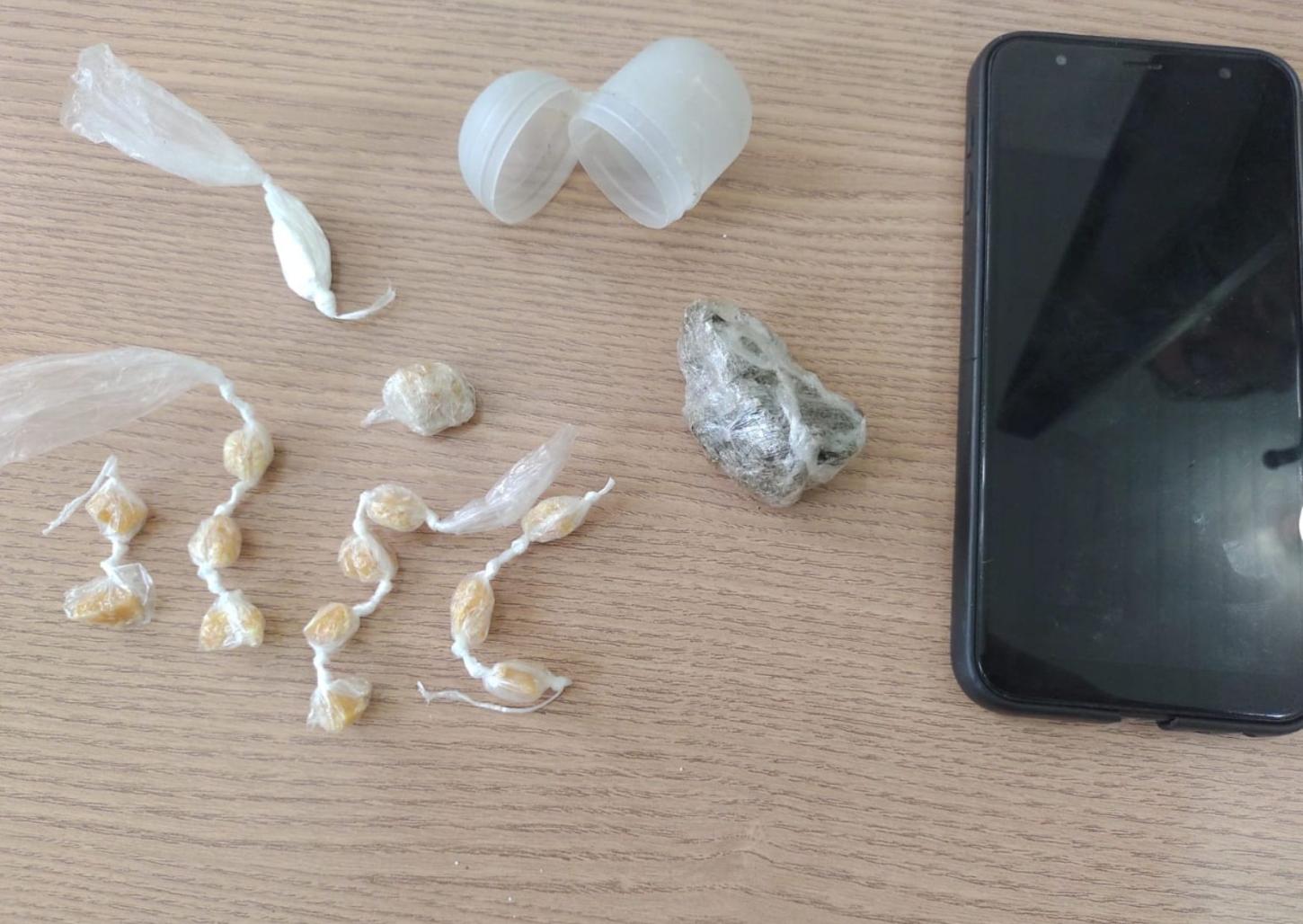 Polícia Militar prende traficante no Parque dos Pássaros