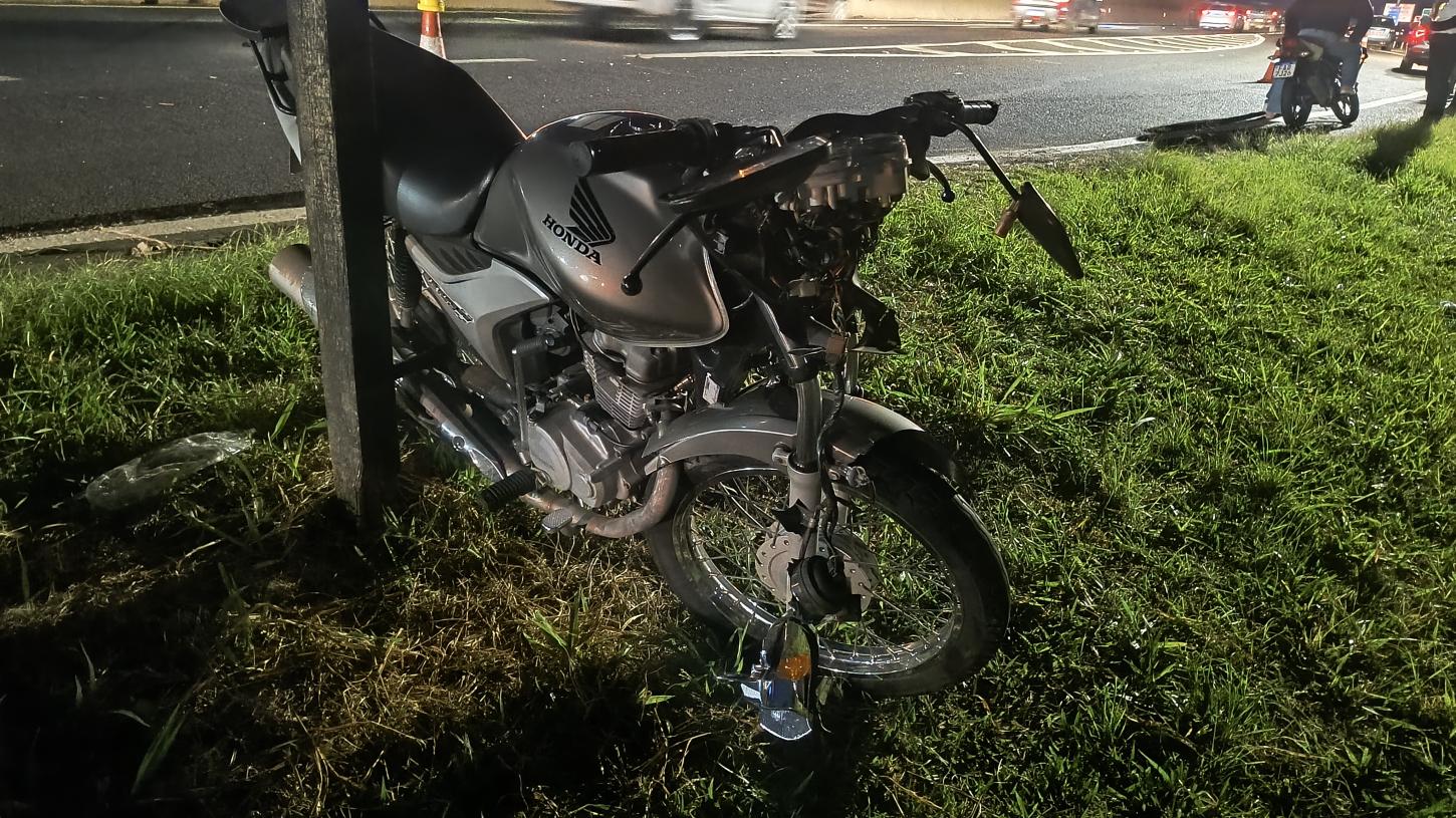 Motociclista fica ferido em acidente na rodovia Cândido Portinari