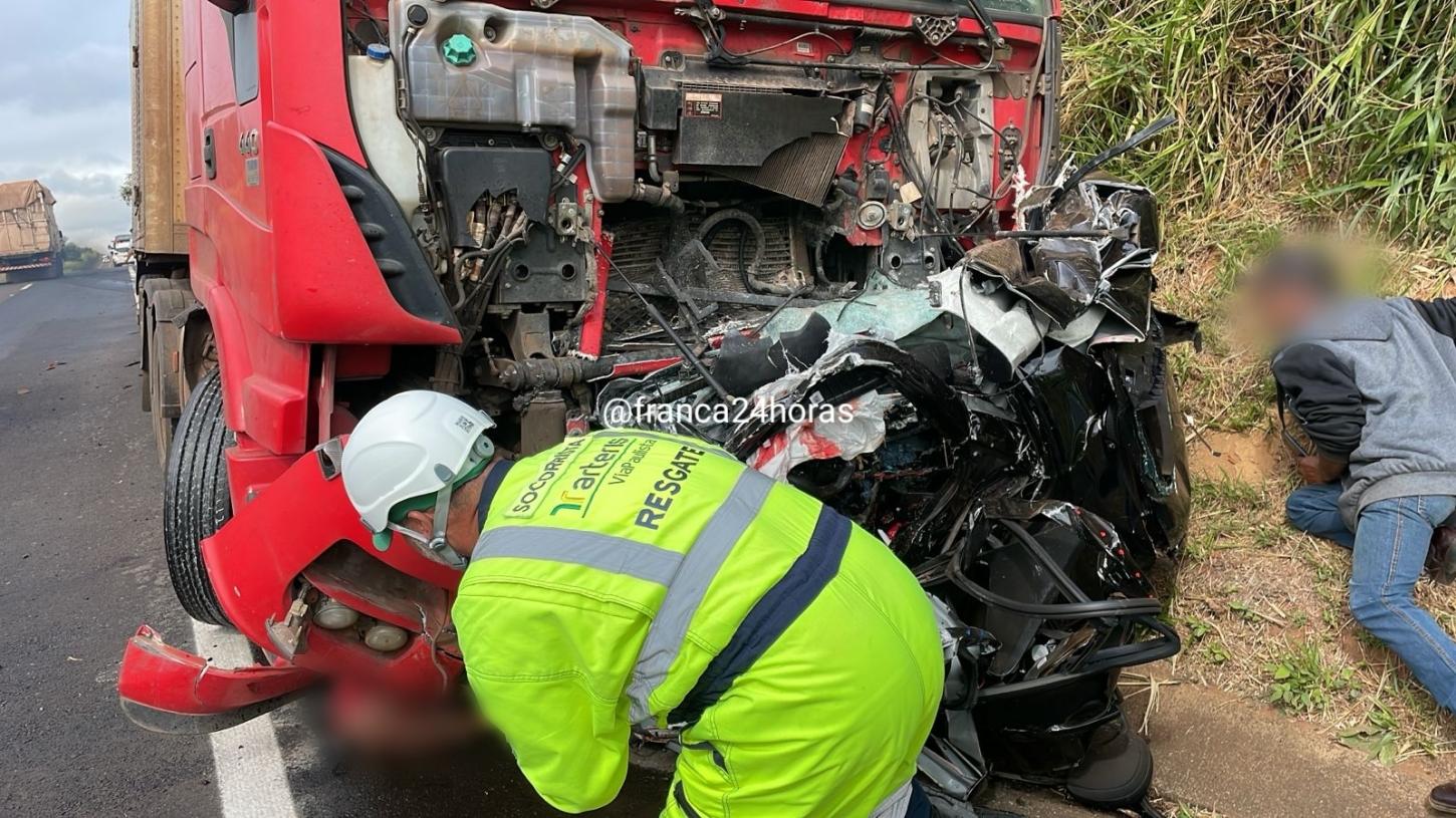 Acidente na rodovia Ronan Rocha deixa duas pessoas mortas