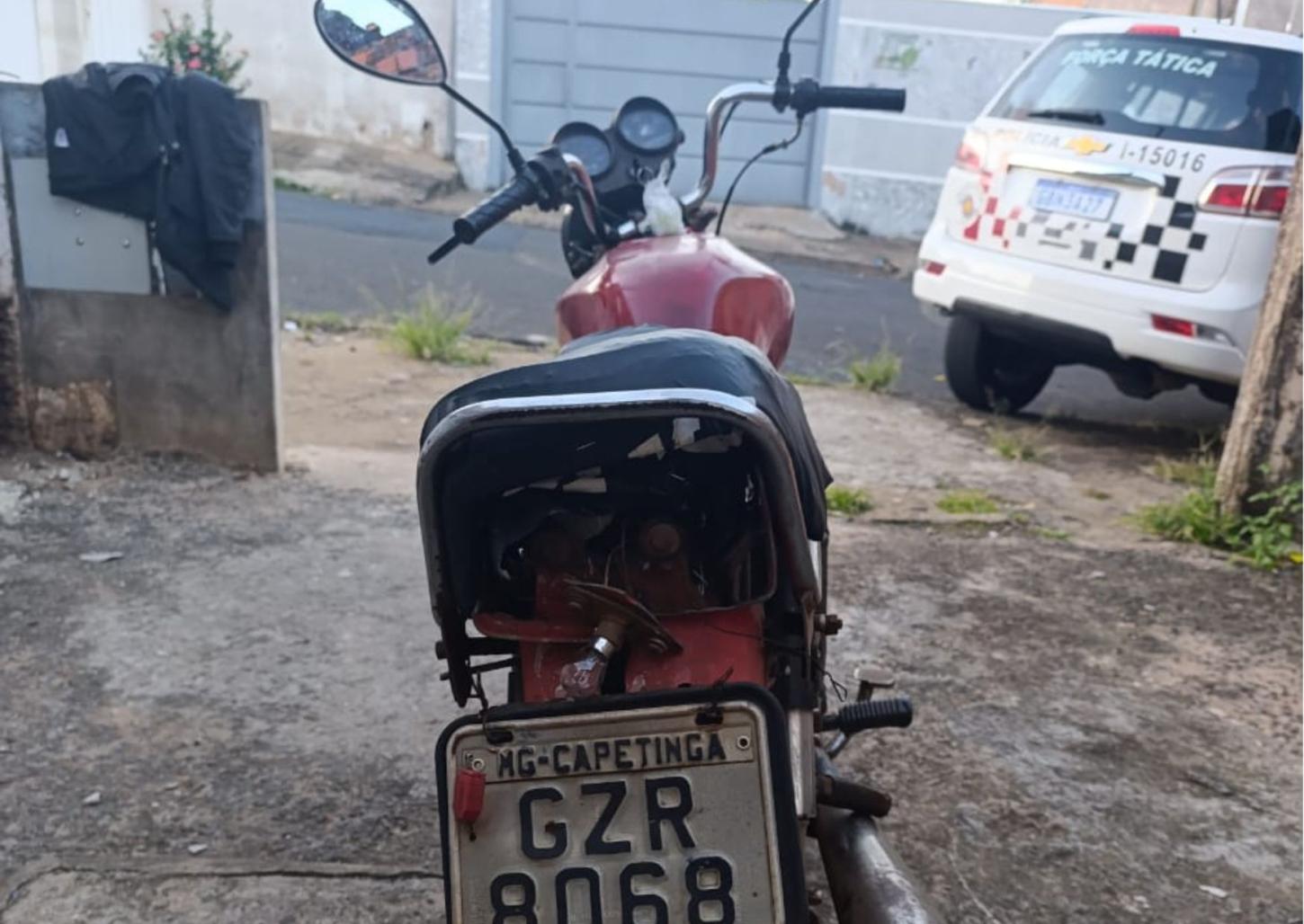 Moto furtada em Cristais Paulista é recuperada pela Força Tática