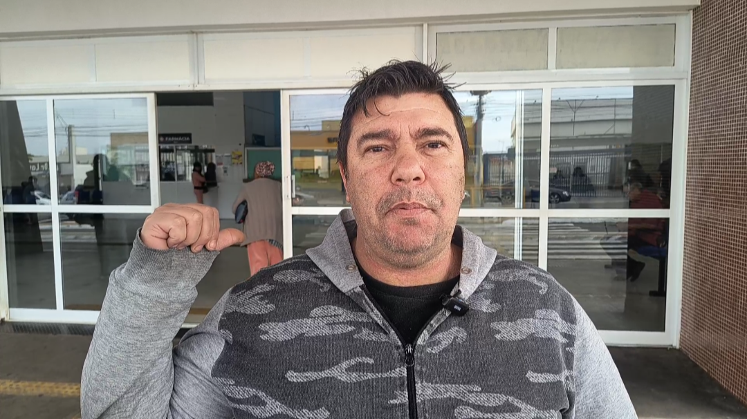 Com dor na visícula, mulher aguarda internação há quase uma semana