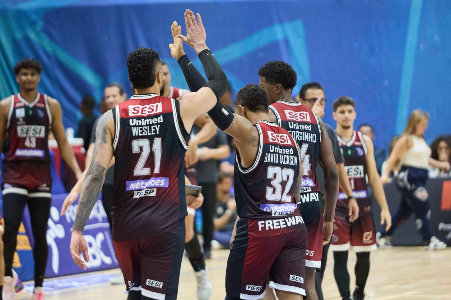 Franca vence o Minas em BH e empata a série da final do NBB