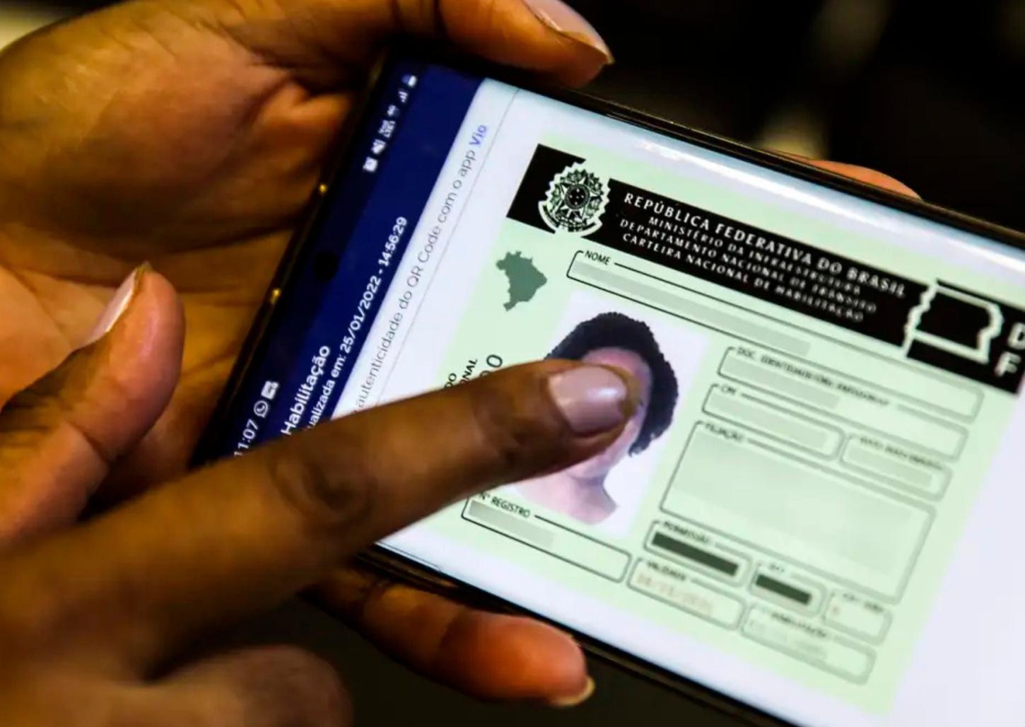 Sanciona lei que cria CNH gratuita para população de baixa renda