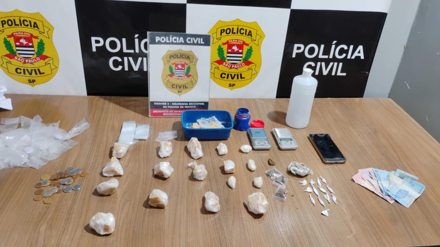 Homem de 27 anos é preso pela Dise com lança-perfume na Vila São Sebastião