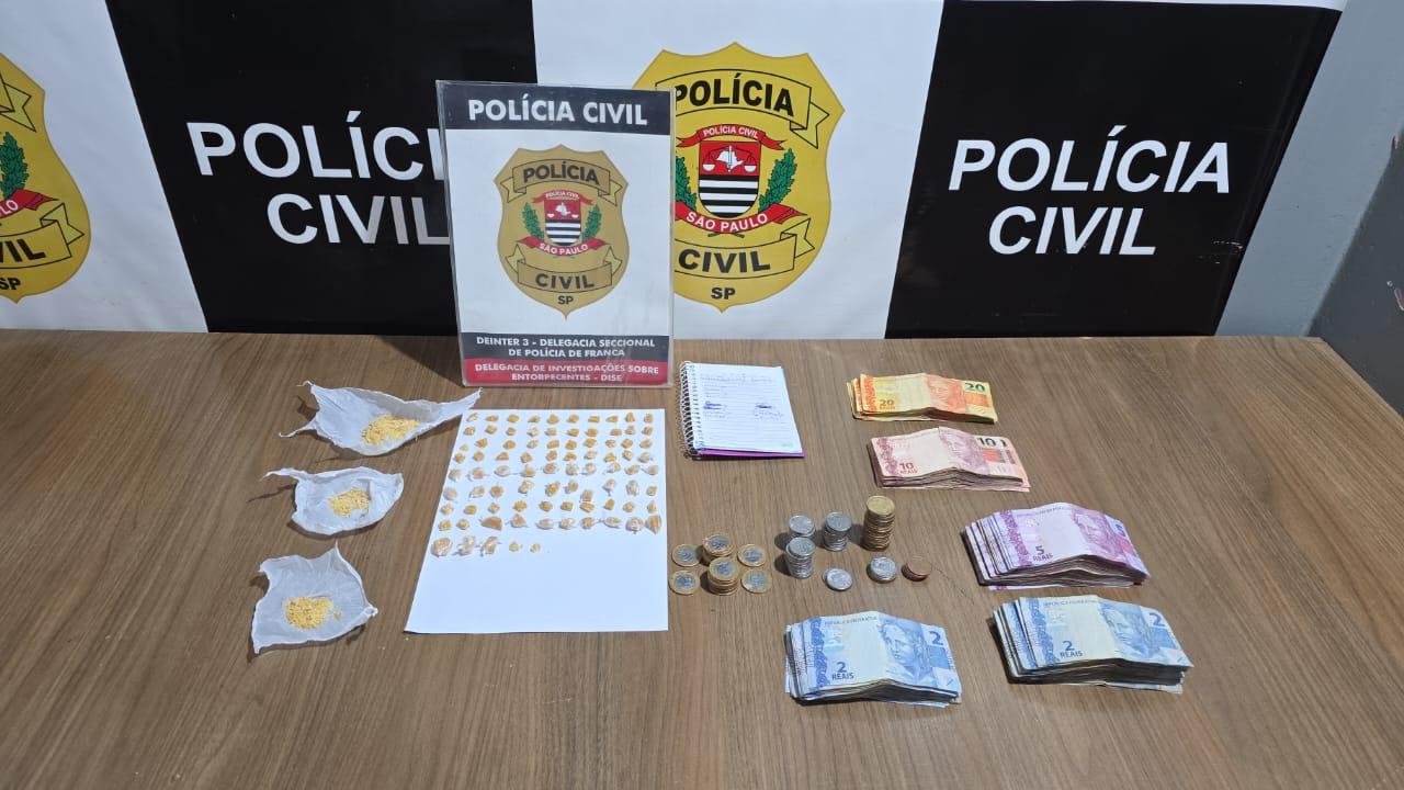 Mulher de 63 anos é presa por tráfico de drogas no Jardim Dermínio