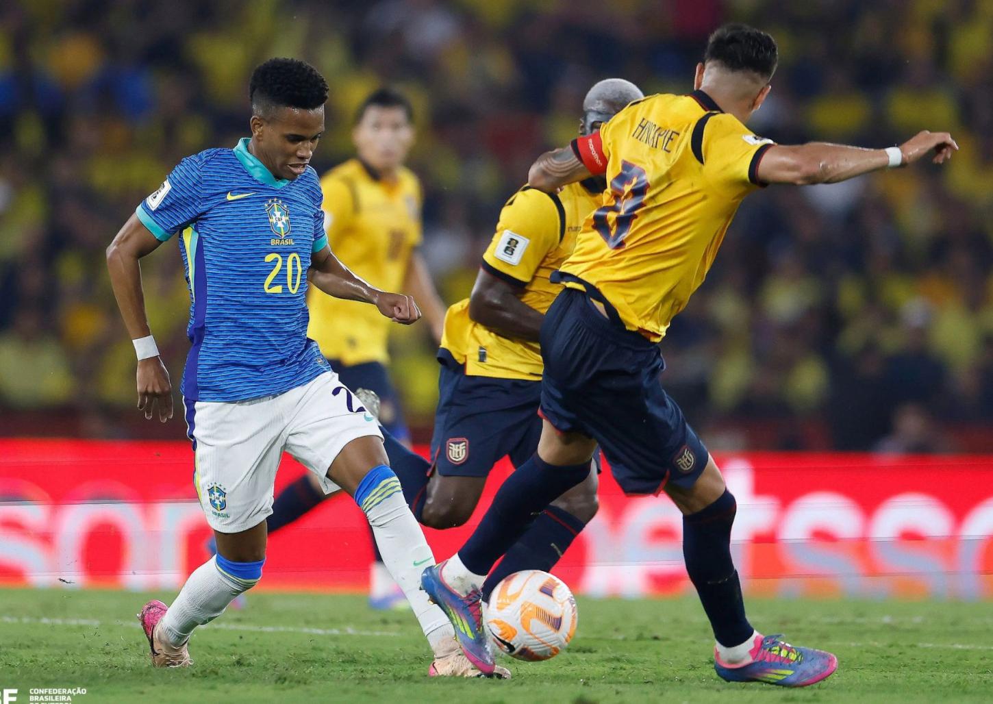 Na estreia de Ancelotti, Brasil fica no empate com equador