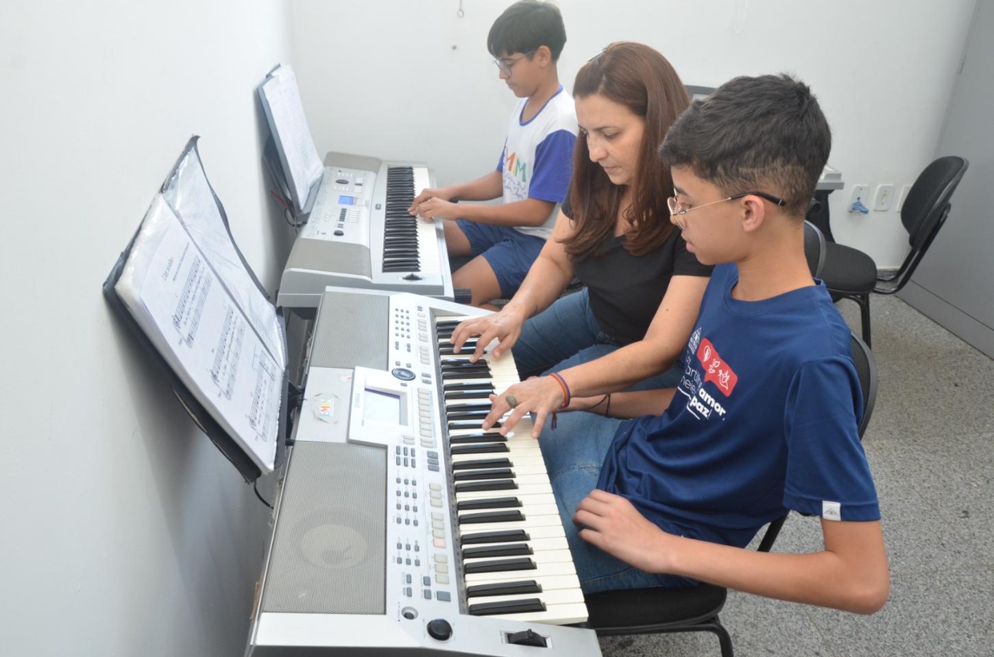 EMIM abre 100 vagas para curso gratuito de iniciação musical